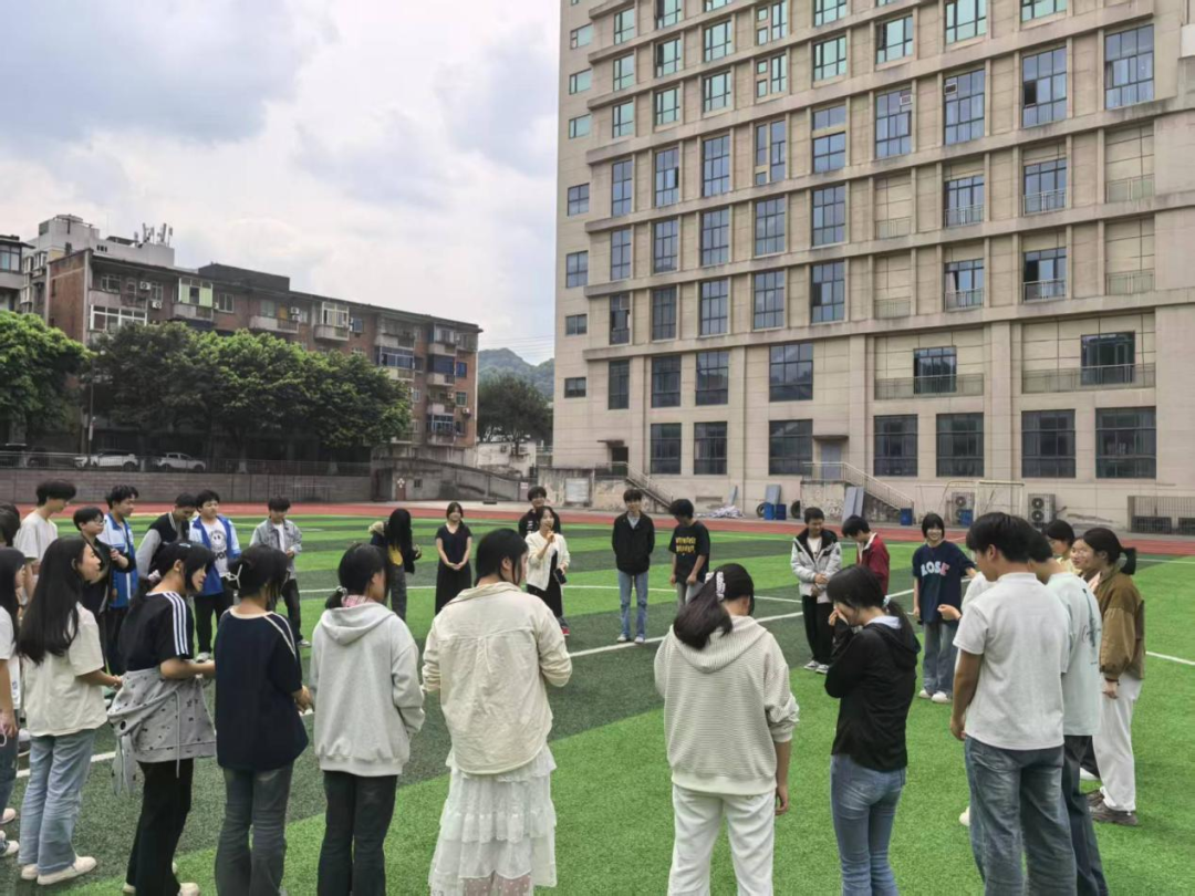 活动现场1.png