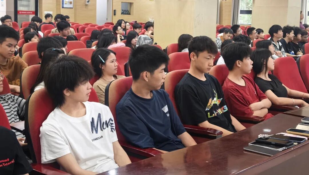 活动现场2.jpg