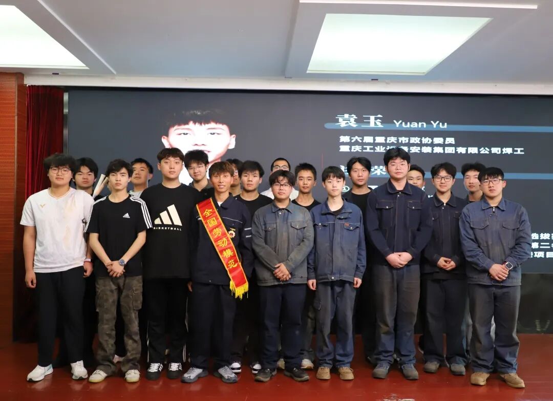 1779671406361217.jpg 活动现场1.jpg
