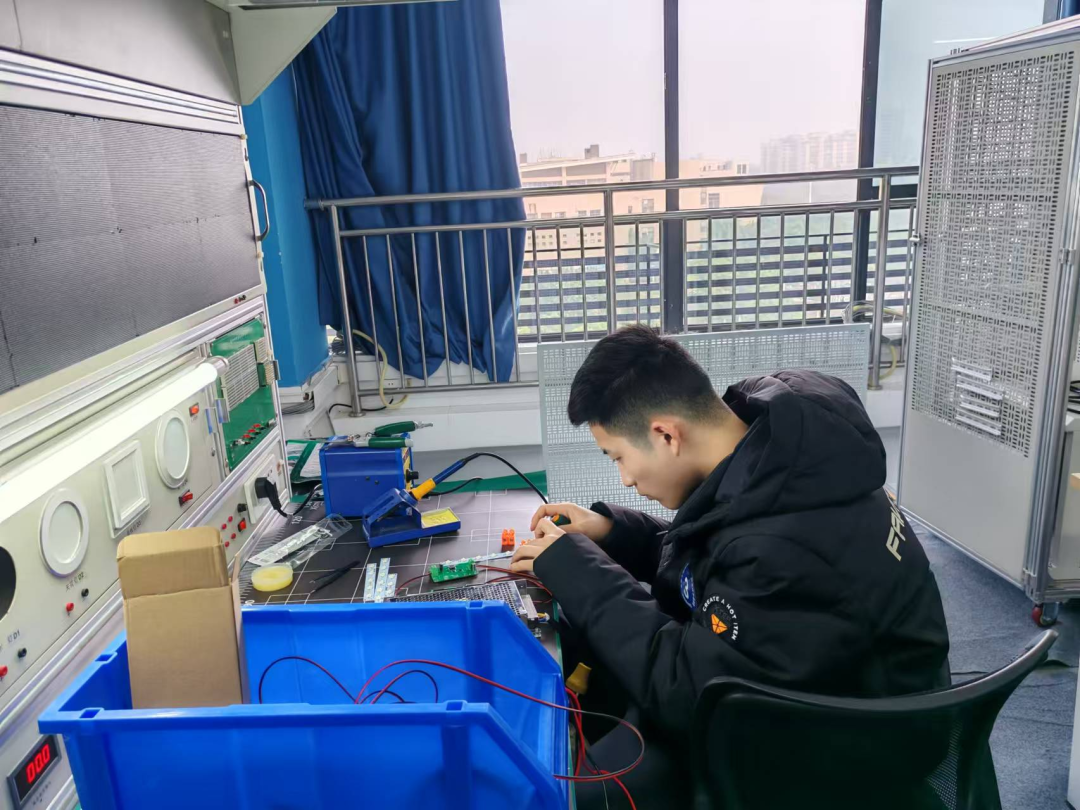 比赛现场2.png
