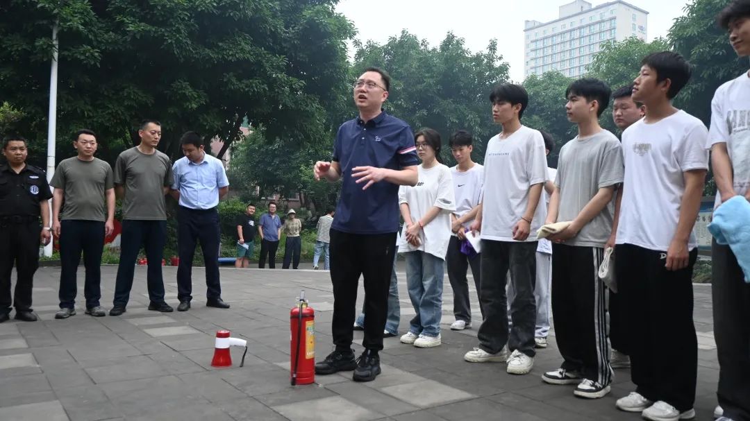 活动现场.jpg