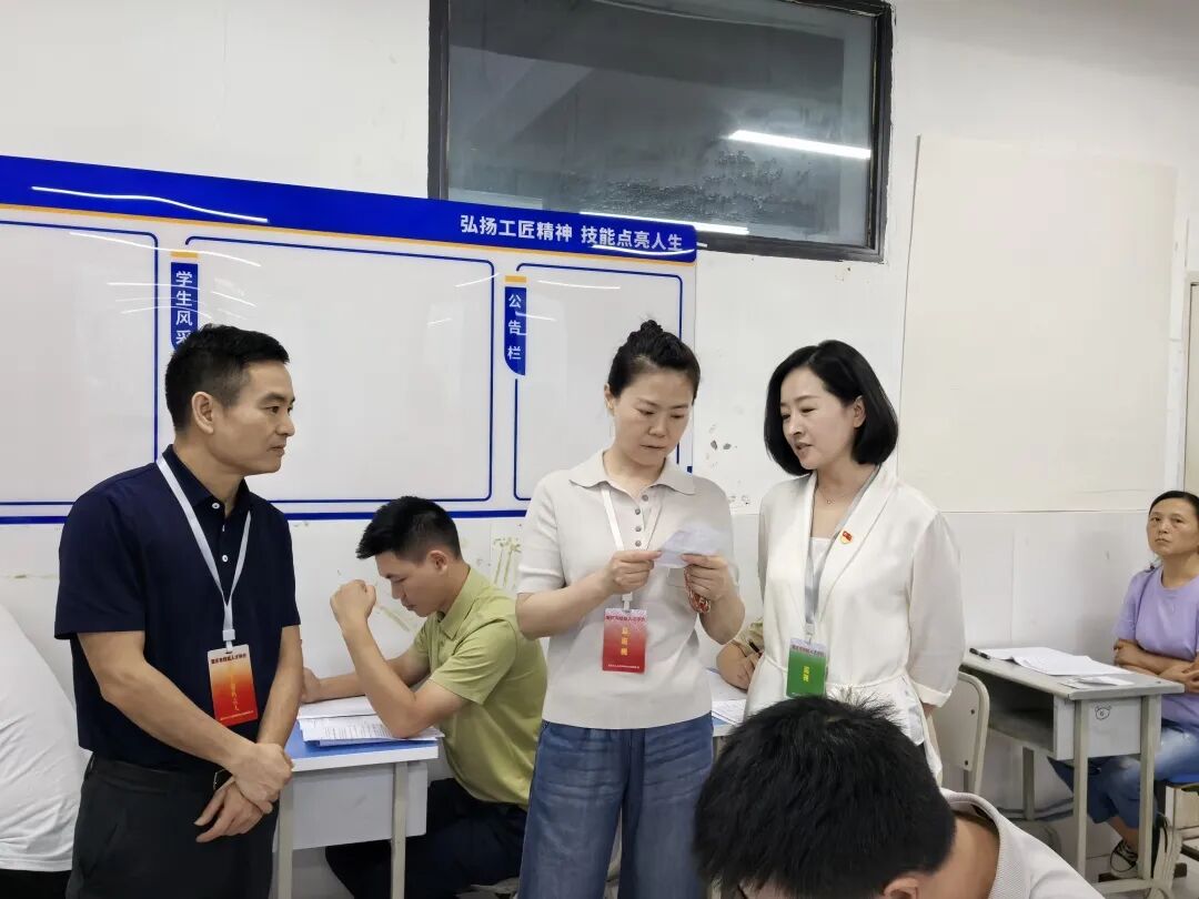 巡考现场2.jpg