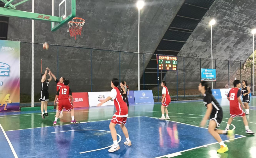 1767000077350403.png 比赛现场.png